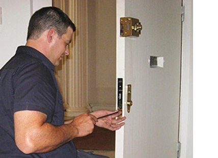 Security Locksmith Services San Diego, CA 619-824-3414 Security Locksmith Services San Diego, CA 619-824-3414
